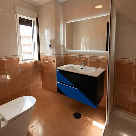 Hostal Valderas 호텔 *