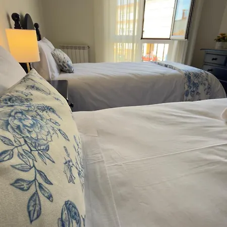 호텔 Hostal Valderas Valderas (Castile and Leon)
